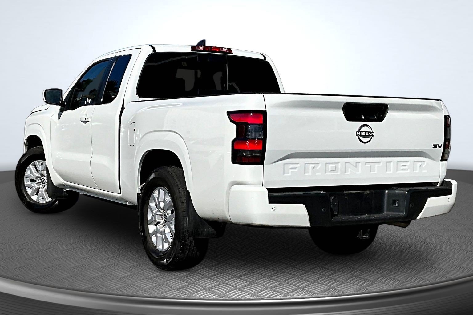 Used 2024 Nissan Frontier SV w/ SV Convenience Package RWD image 3