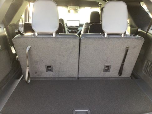 New 2026 Ford Explorer ST-Line w/ ST-Line Street Pack image 16