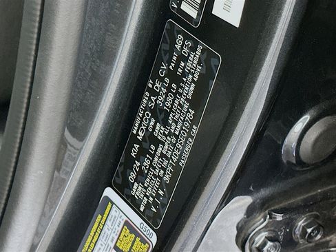 Used 2025 Kia K4 LXS image 12