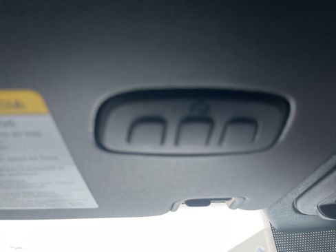 New 2025 Ford Bronco Badlands image 25