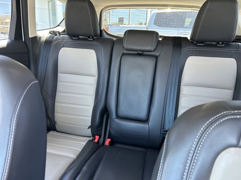 Used 2019 Ford Escape SEL AWD/4WD image 18
