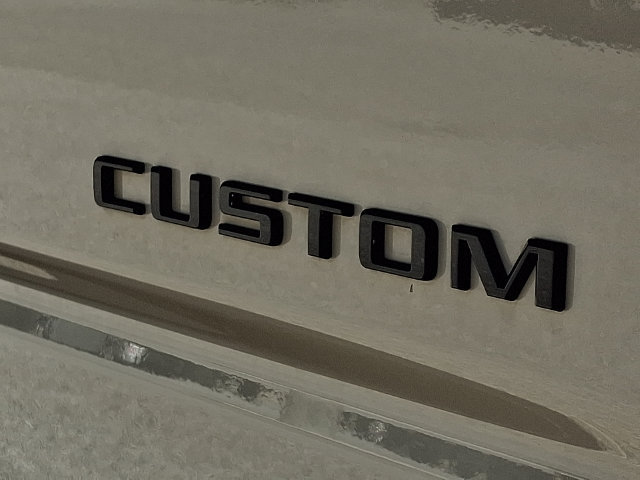 Used 2022 Chevrolet Silverado 1500 Custom Trail Boss w/ LPO, Dark Essentials Package AWD/4WD image 29