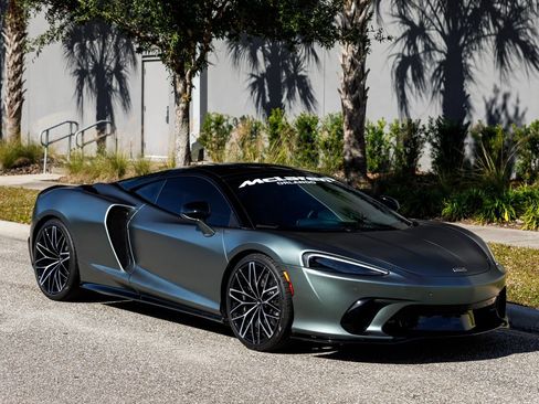 Used 2025 McLaren GTS RWD image 3