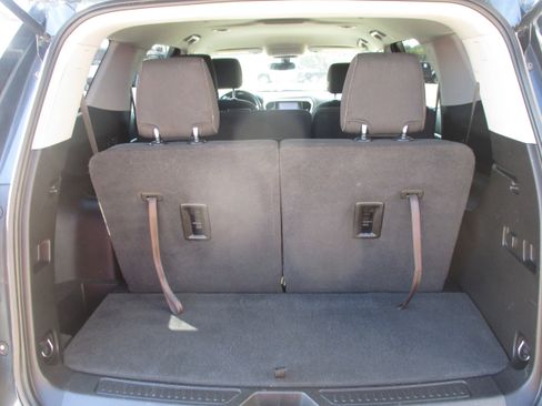 Used 2019 GMC Acadia SLE image 8