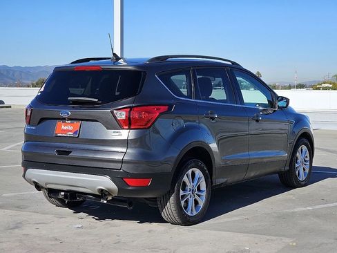 Used 2019 Ford Escape SEL image 16