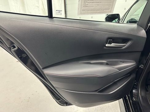 Used 2025 Toyota Corolla SE w/ SE Premium Package image 42