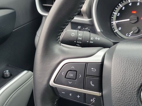 Certified 2025 Toyota Highlander XLE image 27