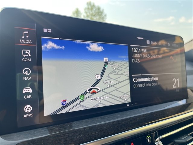 Used 2025 BMW X4 xDrive30i AWD/4WD image 25