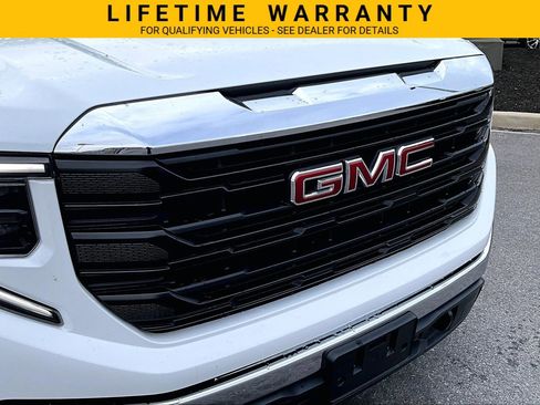 Used 2024 GMC Sierra 1500 Pro w/ Convenience Package AWD/4WD image 5