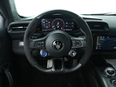Used 2025 Maserati MC20 Coupe RWD image 43