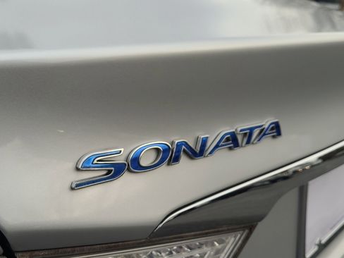 Used 2013 Hyundai Sonata Hybrid image 29