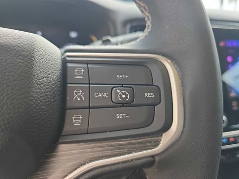 Used 2023 Jeep Wagoneer Series II RWD image 23