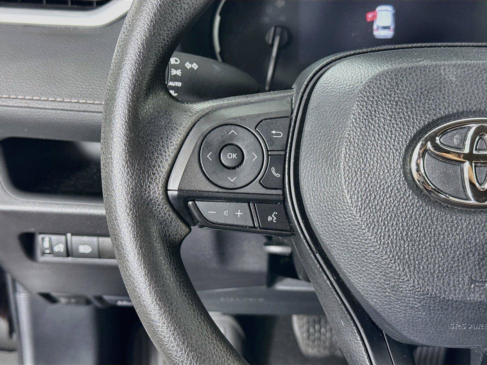 Certified 2025 Toyota RAV4 XLE AWD/4WD image 17