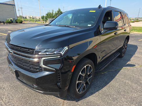 Used 2021 Chevrolet Tahoe RST w/ Luxury Package AWD/4WD image 11