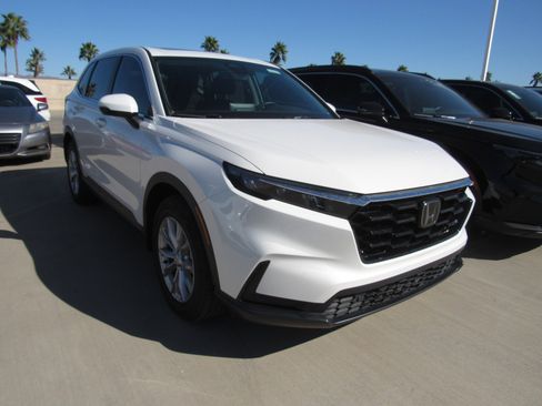 Used 2025 Honda CR-V EX-L image 2