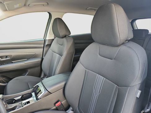Used 2025 Hyundai Tucson SEL FWD image 23