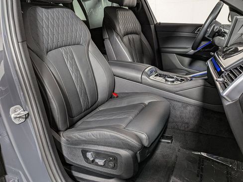 Certified 2024 BMW X6 M60i w/ Dynamic Handling Package image 29