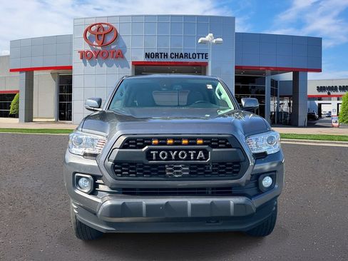 Used 2023 Toyota Tacoma SR5 AWD/4WD image 3