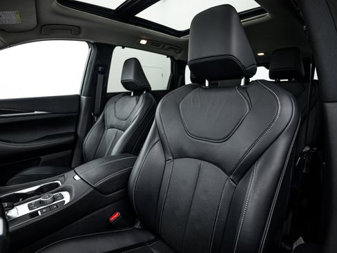 Used 2023 INFINITI QX60 Sensory w/ Vision Package AWD/4WD image 18