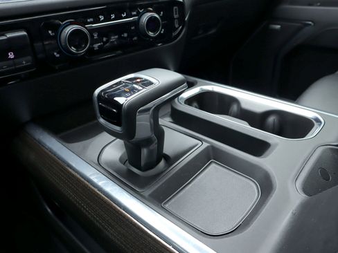 Used 2024 Chevrolet Silverado 1500 LT Trail Boss w/ LT Trail Boss Premium Package image 16