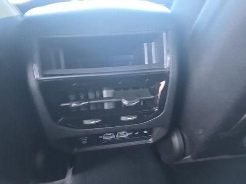 Used 2024 Jeep Grand Cherokee Limited w/ Black Appearance Package image 28