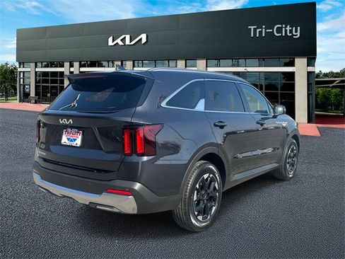 New 2025 Kia Sorento S w/ Panoramic Sunroof Package image 3
