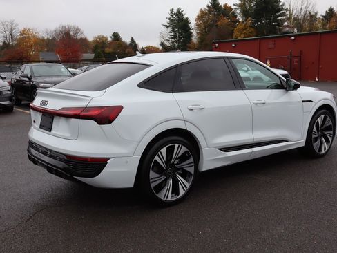 Used 2024 Audi Q8 e-tron Prestige w/ Prestige Package image 5