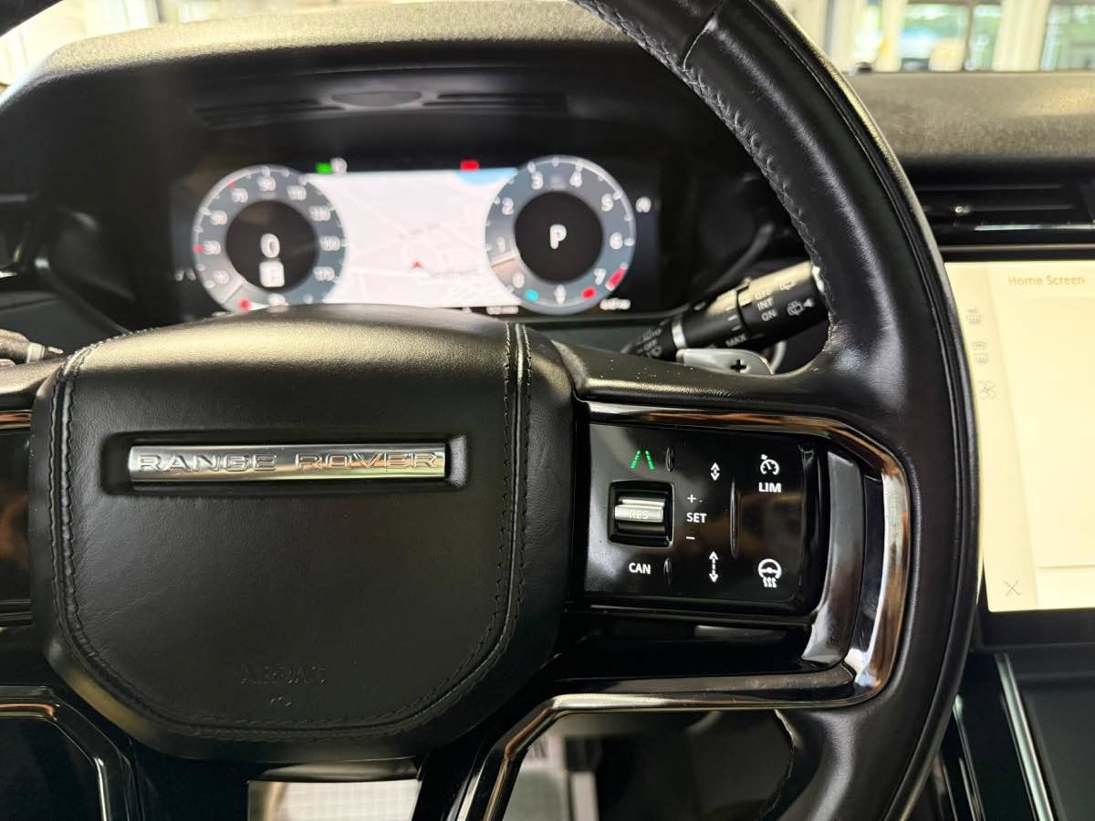 Used 2025 Land Rover Range Rover Velar Dynamic SE AWD/4WD image 19