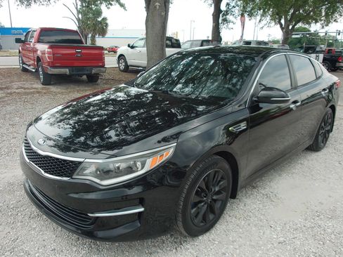 Used 2018 Kia Optima LX w/ 17" Alloy Wheels Package FWD image 1