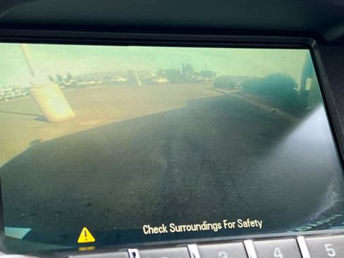 Used 2014 GMC Terrain SLE FWD image 20