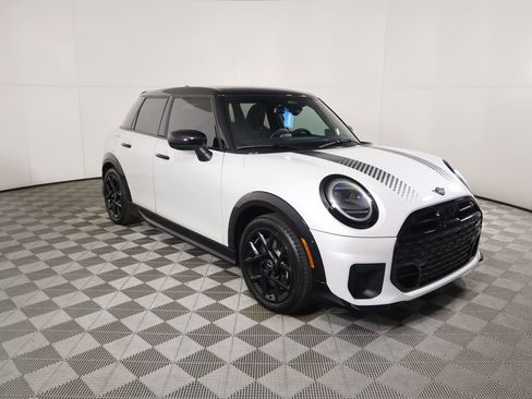 New 2026 MINI Cooper S image 3