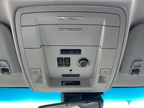 Used 2019 GMC Yukon Denali w/ Open Road Package image 27