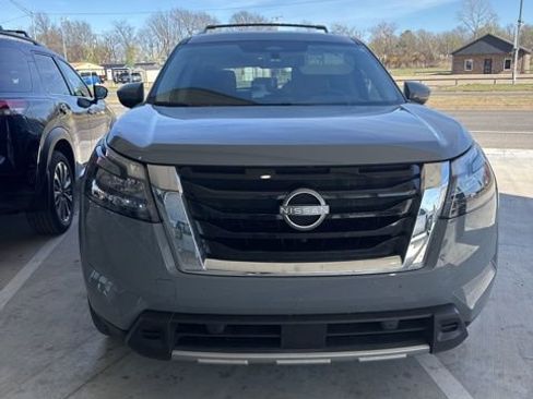 Used 2025 Nissan Pathfinder Platinum w/ Cargo Package image 2