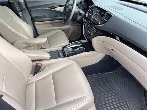 Used 2020 Honda Pilot Touring image 25