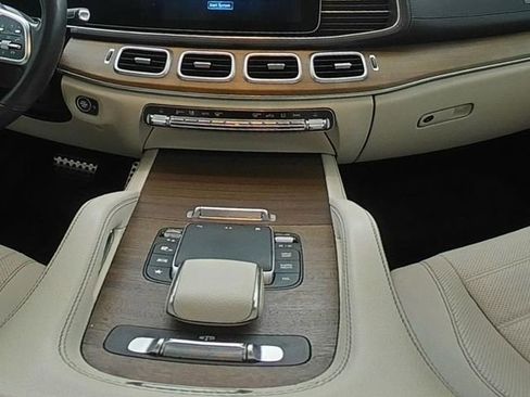 Used 2021 Mercedes-Benz GLS 580 4MATIC image 23