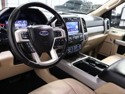 Used 2021 Ford F350 Lariat w/ Lariat Ultimate Package AWD/4WD image 37