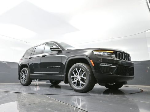 New 2025 Jeep Grand Cherokee Limited w/ Trailer Tow Package image 50