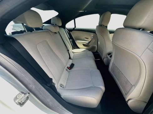 Used 2025 Mercedes-Benz CLA 250 image 27
