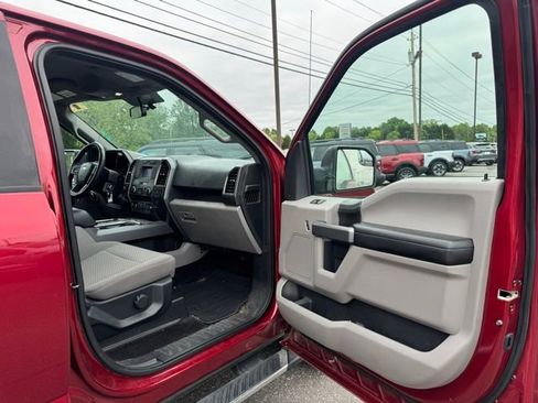 Used 2018 Ford F150 XLT w/ Equipment Group 301A Mid AWD/4WD image 17