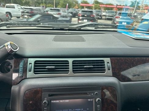 Used 2014 GMC Sierra 2500 Denali image 19