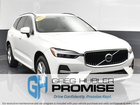Used 2022 Volvo XC60 B5 Momentum AWD/4WD image 1