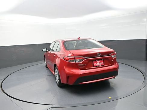 Used 2021 Toyota Corolla LE FWD image 45