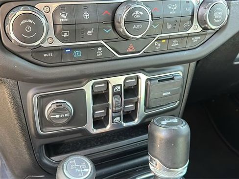 Used 2024 Jeep Wrangler Unlimited Sahara w/ Technology Group image 18