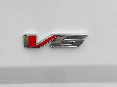 Used 2022 Chevrolet Colorado Z71 image 13