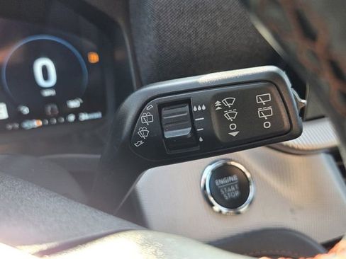 Certified 2025 Ford Explorer Active image 30