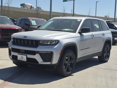New 2026 Jeep Grand Cherokee Limited RWD image 23