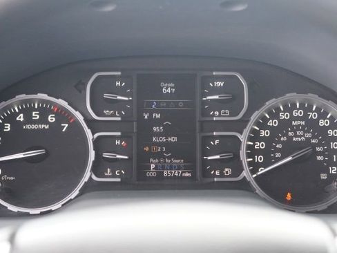 Used 2021 Toyota Tundra SR5 w/ SR5 Upgrade Package AWD/4WD image 24