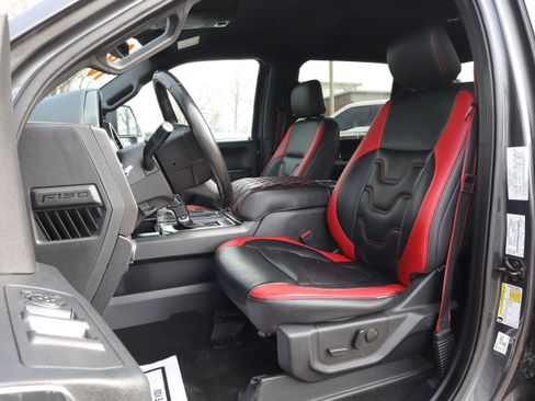 Used 2019 Ford F150 XLT w/ Equipment Group 302A Luxury image 7