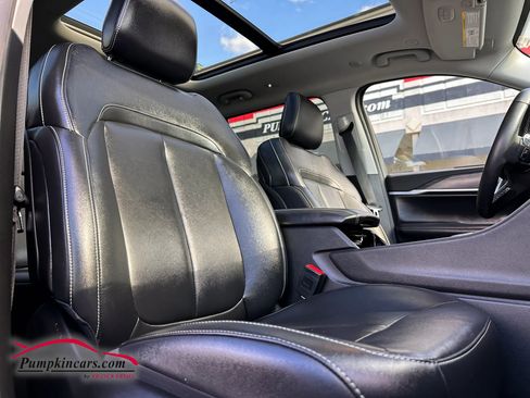 Used 2022 Jeep Grand Cherokee L Limited image 21