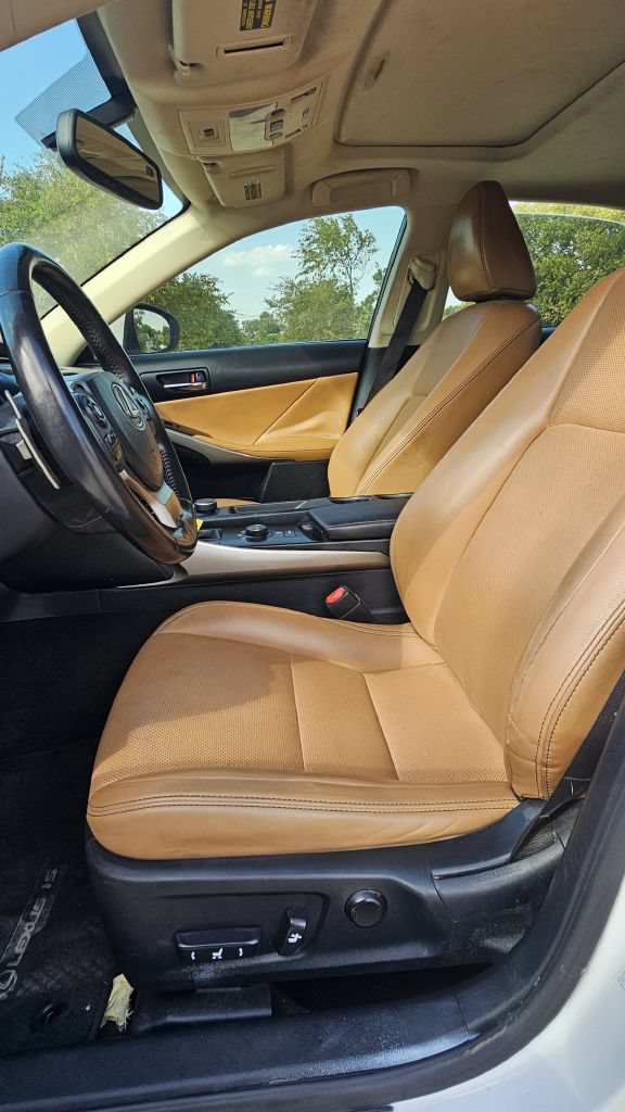 Used 2015 Lexus IS 250 w/ Premium Package RWD image 8